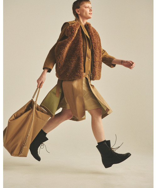 muller of yoshiokubo(ミュラーオブヨシオクボ)の「muller of yoshiokubo ミュラーオブヨシオクボ / BUMPY WOOL BOA VEST バンピーウールボアベスト / MLF25702(ベスト・レディース・アイボリー/ブラック/ベージュ・36/38)」の20枚目の写真