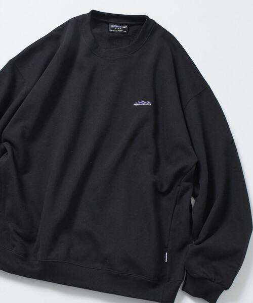FREAK'S STORE(フリークスストア)の「限定展開 THOUSAND MILE/サウザンドマイル THOUSAND MILE×FREAK'S STORE/サウザンドマイル 別注 ビッグシルエット ワンポイント刺繍 クルーネック スウェット(スウェット・メンズ・チャコールグレー/ブラック/ベージュ/グレー・LARGE/MEDIUM/SMALL)」の12枚目の写真