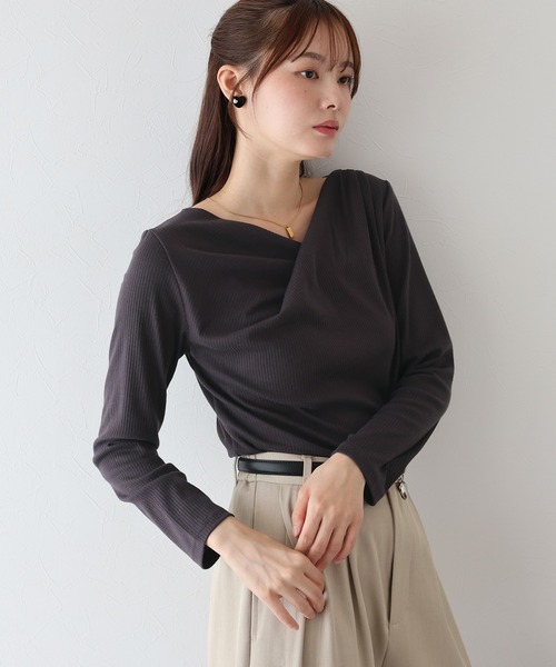 BLUEEAST（ブルーイースト）の「《新色追加》ドレープネックリブカットソー（Tシャツ/カットソー・レディース・ベージュ/ブラック/ブラウン/ボルドー/ピンク・MEDIUM）」の10枚目の写真