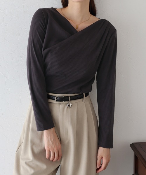 BLUEEAST（ブルーイースト）の「《新色追加》ドレープネックリブカットソー（Tシャツ/カットソー・レディース・ベージュ/ブラック/ブラウン/ボルドー/ピンク・MEDIUM）」の12枚目の写真