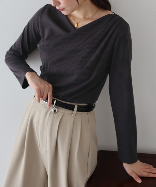 BLUEEAST（ブルーイースト）の「《新色追加》ドレープネックリブカットソー（Tシャツ/カットソー・レディース・ベージュ/ブラック/ブラウン/ボルドー/ピンク・MEDIUM）」の13枚目の写真