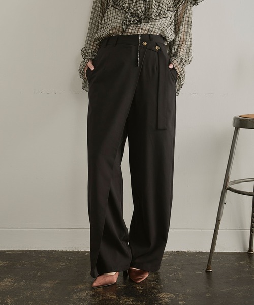 ELLEgirl（エルガール）の「ラップワイドパンツ【ELLEgirl/エルガール】（スラックス・レディース・ブラウン/ブラック・M/S）」の2枚目の写真