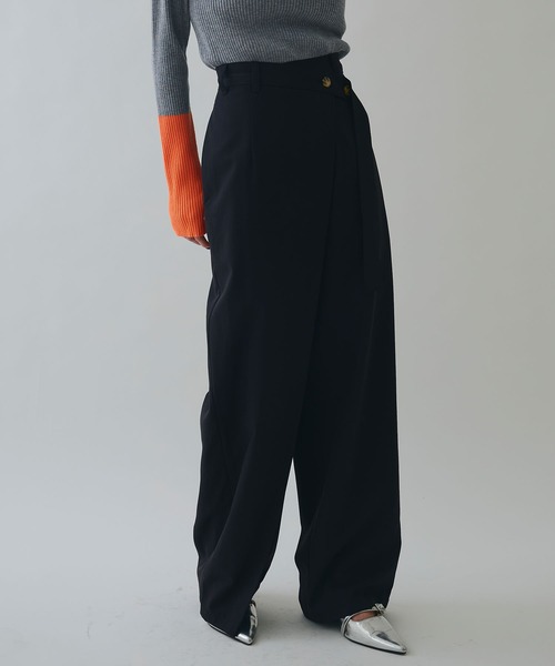 ELLEgirl（エルガール）の「ラップワイドパンツ【ELLEgirl/エルガール】（スラックス・レディース・ブラウン/ブラック・M/S）」の17枚目の写真