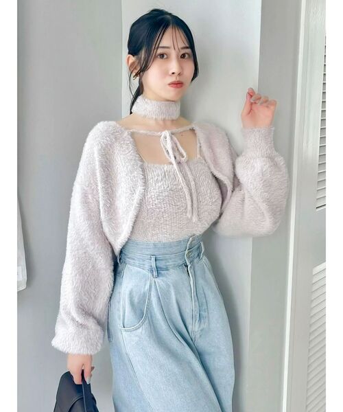 dazzlin(ダズリン)の「チョーカー付ミニシャギーニットキャミソール(キャミソール・レディース・ピンク/オフホワイト/グレー/チャコールグレー・FREE)」の4枚目の写真