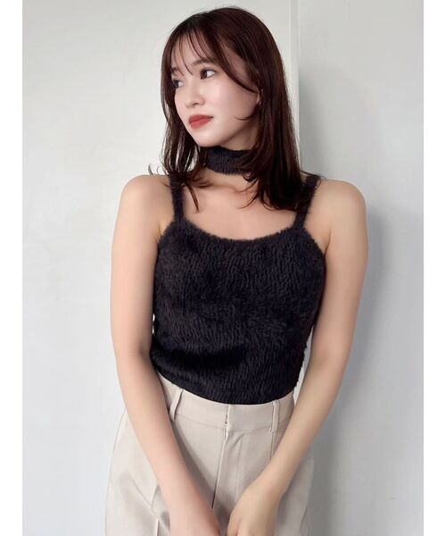 dazzlin(ダズリン)の「チョーカー付ミニシャギーニットキャミソール(キャミソール・レディース・ピンク/オフホワイト/グレー/チャコールグレー・FREE)」の3枚目の写真