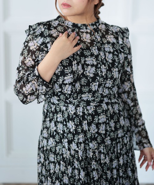 Ruwan yu(ルワンユー)の「花柄シフォンワンピース【大きいサイズ対応】(ワンピース・レディース・ブラック・L/LL/3L/4L)」の10枚目の写真