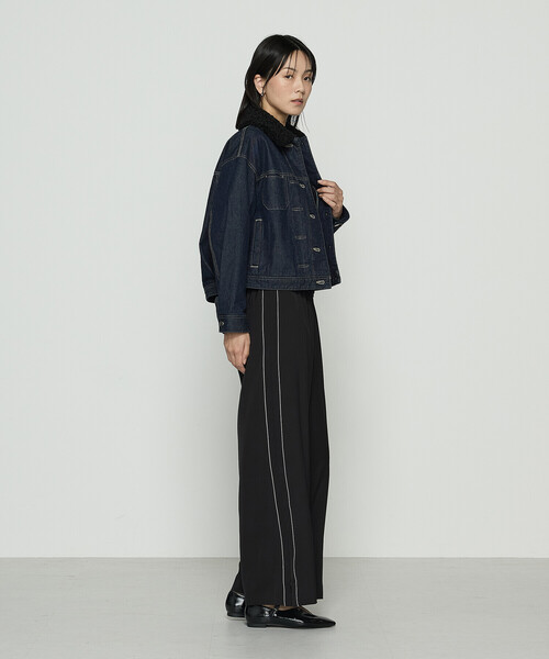 K.T KIYOKO TAKASE（キヨコタカセ）の「ツイルストレッチサイドライントラックパンツ（その他パンツ・レディース・ベージュ/ブラック・FREE）」の3枚目の写真