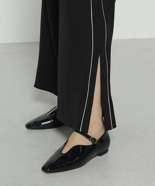 K.T KIYOKO TAKASE（キヨコタカセ）の「ツイルストレッチサイドライントラックパンツ（その他パンツ・レディース・ベージュ/ブラック・FREE）」の12枚目の写真