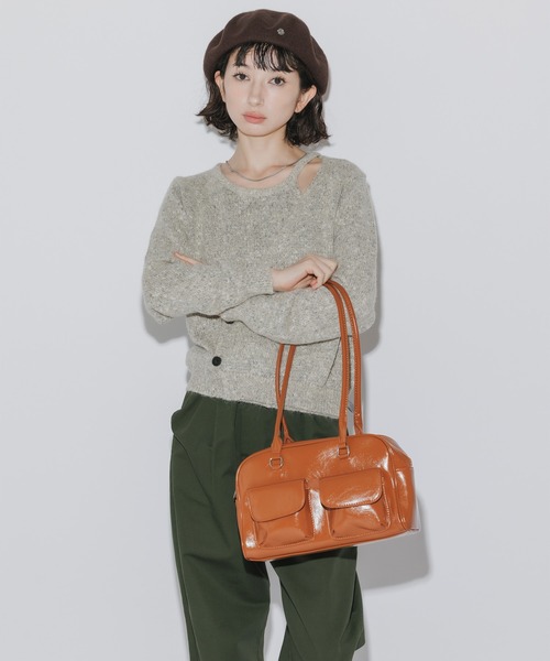 AO2(アオズ)の「Faux Leather 2-Way Shoulder Bag / フェイクレザー 2WAY フラップポケット ショルダーバッグ(ショルダーバッグ・レディース・ホワイト/ブラック/レッド/キャメル・FREE)」の6枚目の写真