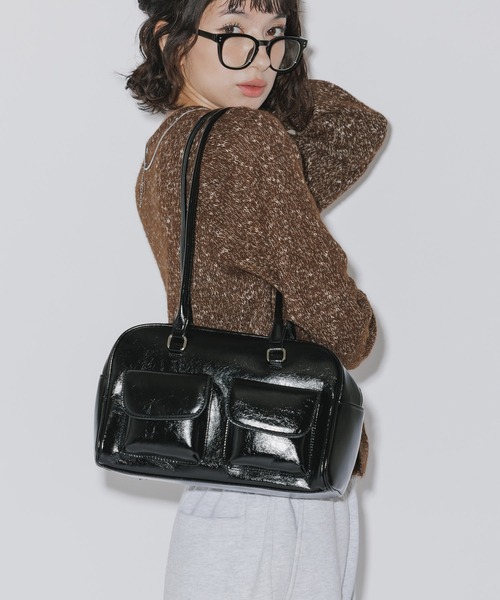 AO2(アオズ)の「Faux Leather 2-Way Shoulder Bag / フェイクレザー 2WAY フラップポケット ショルダーバッグ(ショルダーバッグ・レディース・ホワイト/ブラック/レッド/キャメル・FREE)」の15枚目の写真