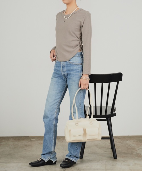 AO2(アオズ)の「Faux Leather 2-Way Shoulder Bag / フェイクレザー 2WAY フラップポケット ショルダーバッグ(ショルダーバッグ・レディース・ホワイト/ブラック/レッド/キャメル・FREE)」の22枚目の写真
