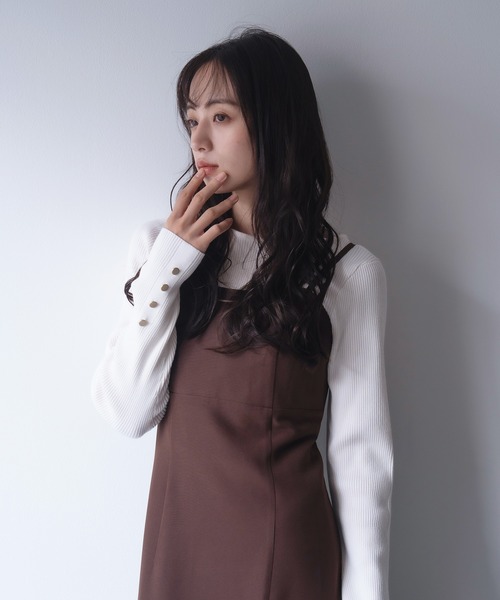 SOELA(ソエラ)の「ボートネック袖金ボタンニット/A(ニット/セーター・レディース・ネイビー/モカ/グレー系その他/ブラック/オフホワイト/チャコールグレー/ボルドー・M)」の10枚目の写真