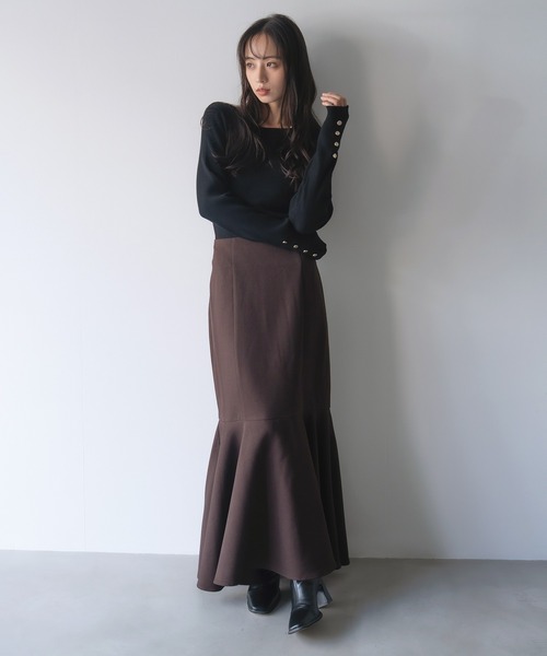 SOELA(ソエラ)の「ボートネック袖金ボタンニット/A(ニット/セーター・レディース・ネイビー/モカ/グレー系その他/ブラック/オフホワイト/チャコールグレー/ボルドー・M)」の16枚目の写真