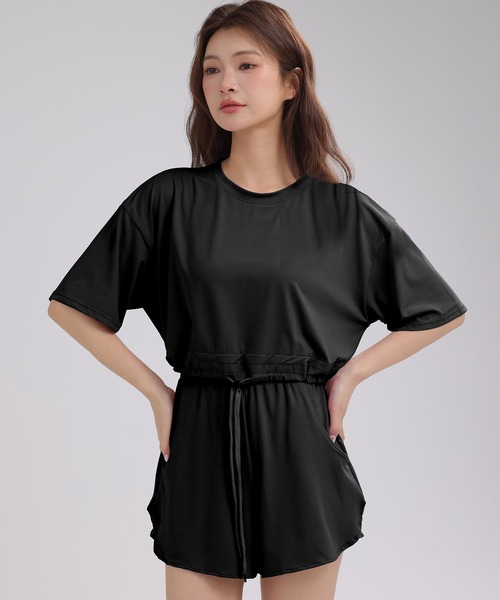 HYSSHOP（エイチワイエスショップ）の「レディース 半袖クロップド丈ドロストヨガトップス+ショートパンツ 上下2点セット［ヨガ/フィットネス/ピラティス/ダンス/ジム］[トレーニングウェア/ジムウェア/ピラティスウェア]（その他トップス・レディース・ピンク/ライトグレー/グレイッシュベージュ/ブラック・LL/M/S/L）」の2枚目の写真