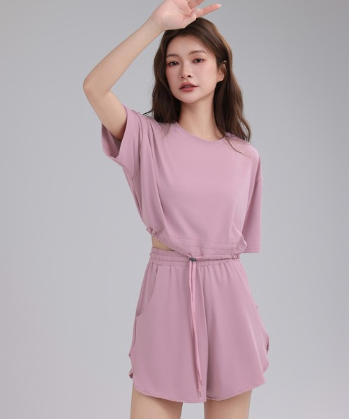 HYSSHOP（エイチワイエスショップ）の「レディース 半袖クロップド丈ドロストヨガトップス+ショートパンツ 上下2点セット［ヨガ/フィットネス/ピラティス/ダンス/ジム］[トレーニングウェア/ジムウェア/ピラティスウェア]（その他トップス・レディース・ピンク/ライトグレー/グレイッシュベージュ/ブラック・LL/M/S/L）」の18枚目の写真