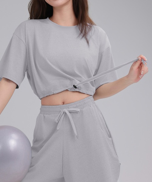 HYSSHOP（エイチワイエスショップ）の「レディース 半袖クロップド丈ドロストヨガトップス+ショートパンツ 上下2点セット［ヨガ/フィットネス/ピラティス/ダンス/ジム］[トレーニングウェア/ジムウェア/ピラティスウェア]（その他トップス・レディース・ピンク/ライトグレー/グレイッシュベージュ/ブラック・LL/M/S/L）」の12枚目の写真
