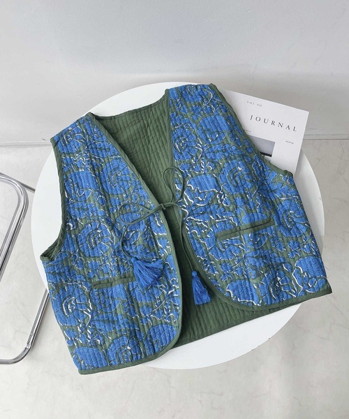 AS KNOW AS plus(アズノゥアズプラス)の「ブロックプリント キルティングベスト(ベスト・レディース・イエロー系/ブルー系/アイボリー系/ピンク系・FREE)」の13枚目の写真