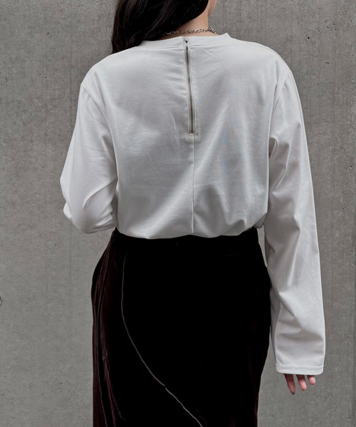 &g'aime（アンジェム）の「【&g'aime】ロゴレザーベルトロンT　Logo Leather-Belt Long Tee（Tシャツ/カットソー・レディース・ブラック/ホワイト・FREE）」の11枚目の写真