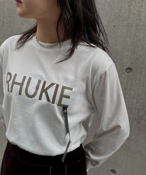 &g'aime（アンジェム）の「【&g'aime】ロゴレザーベルトロンT　Logo Leather-Belt Long Tee（Tシャツ/カットソー・レディース・ブラック/ホワイト・FREE）」の7枚目の写真