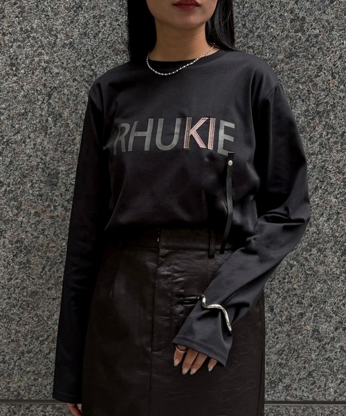 &g'aime（アンジェム）の「【&g'aime】ロゴレザーベルトロンT　Logo Leather-Belt Long Tee（Tシャツ/カットソー・レディース・ブラック/ホワイト・FREE）」の18枚目の写真