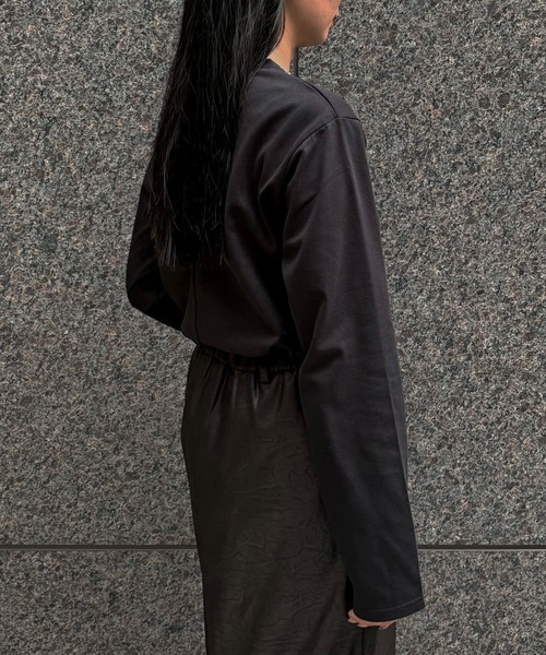 &g'aime（アンジェム）の「【&g'aime】ロゴレザーベルトロンT　Logo Leather-Belt Long Tee（Tシャツ/カットソー・レディース・ブラック/ホワイト・FREE）」の22枚目の写真