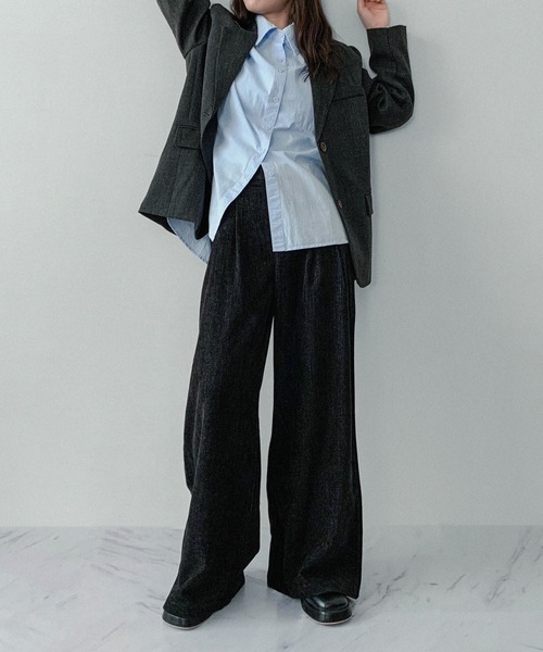 on:nue（オンニュ）の「【on:nue】[3色展開/3サイズ展開] デニムライク起毛タックパンツ（その他パンツ・レディース・ブラック/ブルー/ブラウン・SMALL/MEDIUM/LARGE）」の16枚目の写真