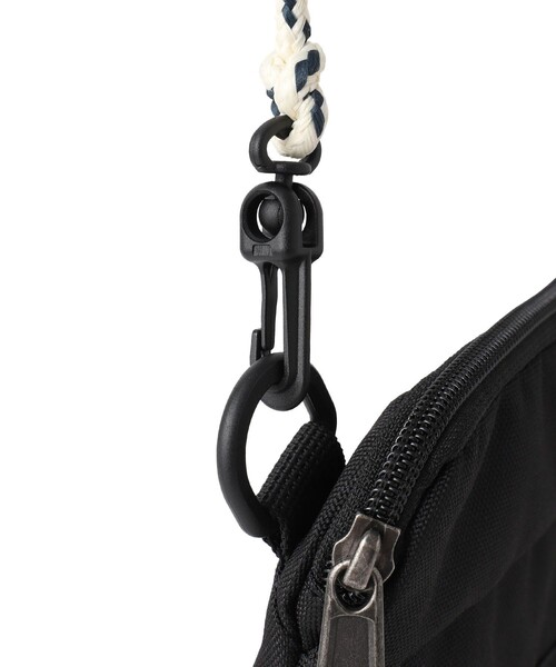 HELLY HANSEN(ヘリーハンセン)の「【HELLYHANSEN/ヘリーハンセン】FJORDLAND SACOCHE(ショルダーバッグ・レディース・キナリ/ブラック・FREE)」の11枚目の写真