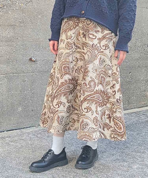 Bleu Bleuet(ブルーブルーエ)の「ゴブランスカート(スカート・レディース・ブラック/アイボリー/ブルーグリーン・FREE)」の2枚目の写真