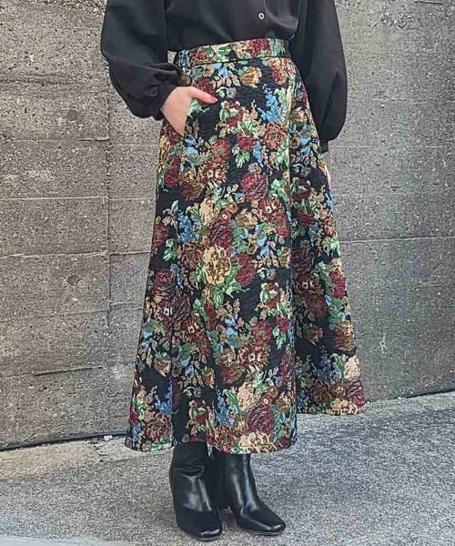 Bleu Bleuet(ブルーブルーエ)の「ゴブランスカート(スカート・レディース・ブラック/アイボリー/ブルーグリーン・FREE)」の3枚目の写真