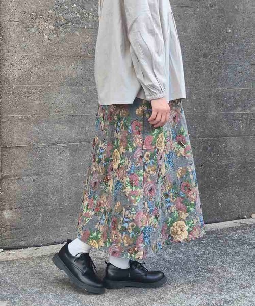 Bleu Bleuet(ブルーブルーエ)の「ゴブランスカート(スカート・レディース・ブラック/アイボリー/ブルーグリーン・FREE)」の22枚目の写真