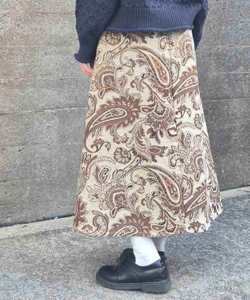 Bleu Bleuet(ブルーブルーエ)の「ゴブランスカート(スカート・レディース・ブラック/アイボリー/ブルーグリーン・FREE)」の6枚目の写真