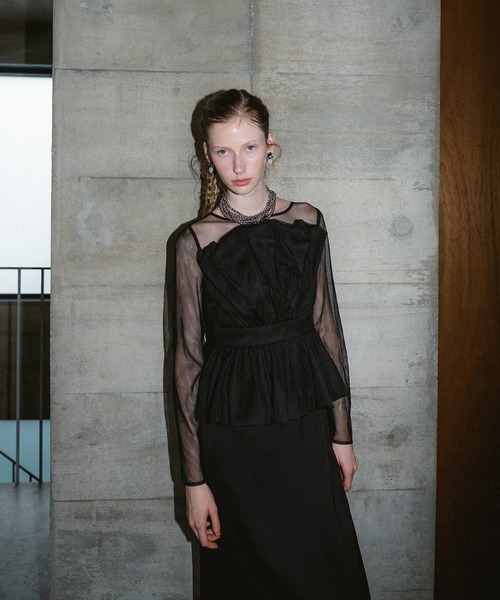 et.UNiVER(エトユニベール)の「Eclipse dress(ドレス・レディース・ブラック/ブラック×ベージュ/ブラウン/ボルドー・SMALL/MEDIUM/LARGE)」の14枚目の写真