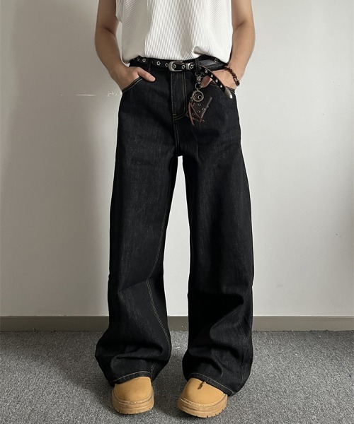 NEW GENTLEMAN（ニュージェントルマン）の「ユーロブラック リジットデニム ワイドバギー バレルパンツ（デニムパンツ・メンズ・ブラック・S/M/L）」の2枚目の写真