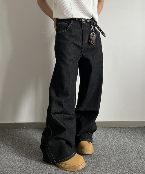 NEW GENTLEMAN（ニュージェントルマン）の「ユーロブラック リジットデニム ワイドバギー バレルパンツ（デニムパンツ・メンズ・ブラック・S/M/L）」の5枚目の写真