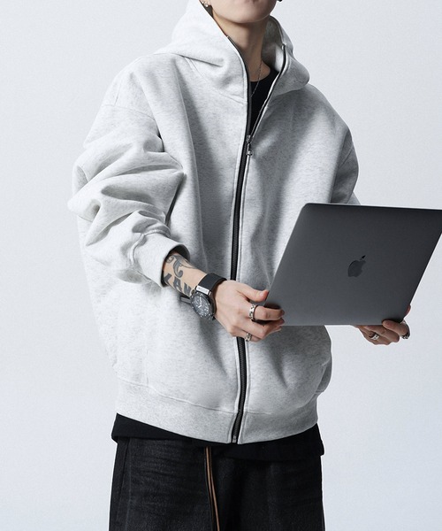 JOHNNY WOLF(ジョニーウルフ)の「DELLING スウェット ジップアップ パーカー(パーカー・メンズ・ブラック/ライトグレー・XL/L/M)」の3枚目の写真