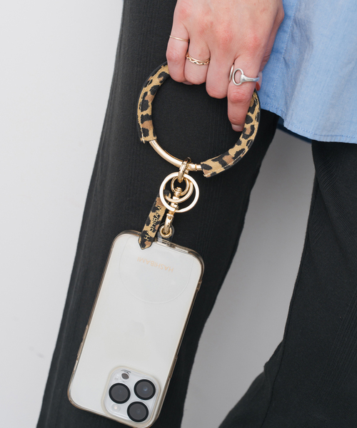 Spick & Span(スピックアンドスパン)の「《WEB限定追加2》HASHIBAMI / ハシバミ ウィンドベルレオパードハンドストラップ(その他小物・レディース・ベージュ・FREE)」の1枚目の写真