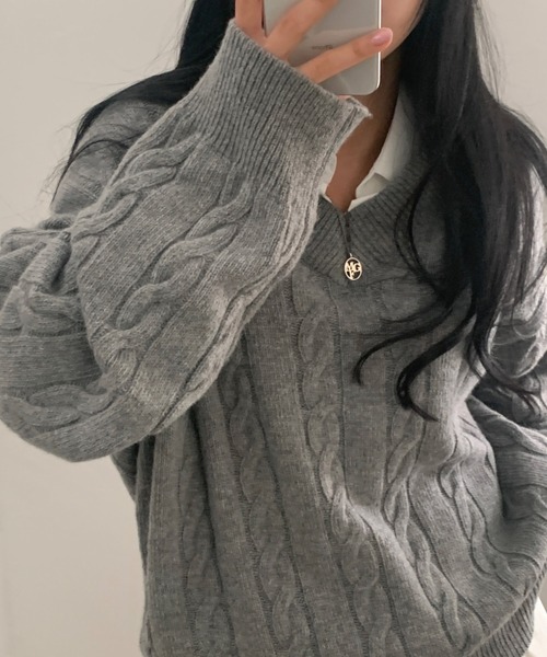FAVORITO（ファヴォリート）の「Vネックセーター（ニット/セーター・レディース・ベージュ/ネイビー/グレー・F）」の18枚目の写真