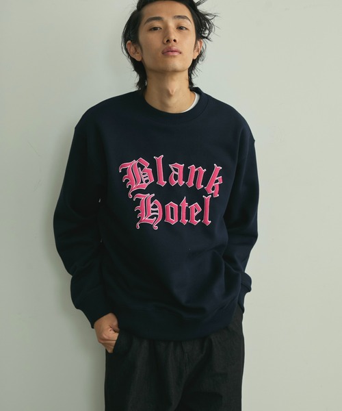 セール】3D Puff Print Old English Logo Sweatshirt / 発泡プリント