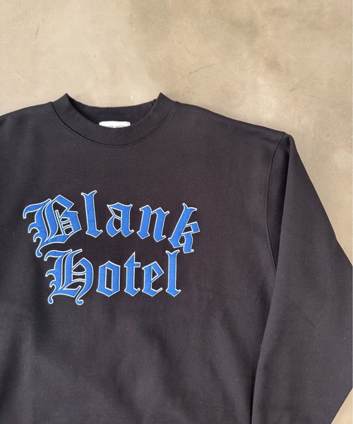 BLANK HOTEL(ブランクホテル)の「3D Puff Print Old English Logo Sweatshirt / 発泡プリントオールドイングリッシュロゴスウェットシャツ(スウェット・メンズ・ブラック/グレー/ネイビー・M/L/XL)」の5枚目の写真