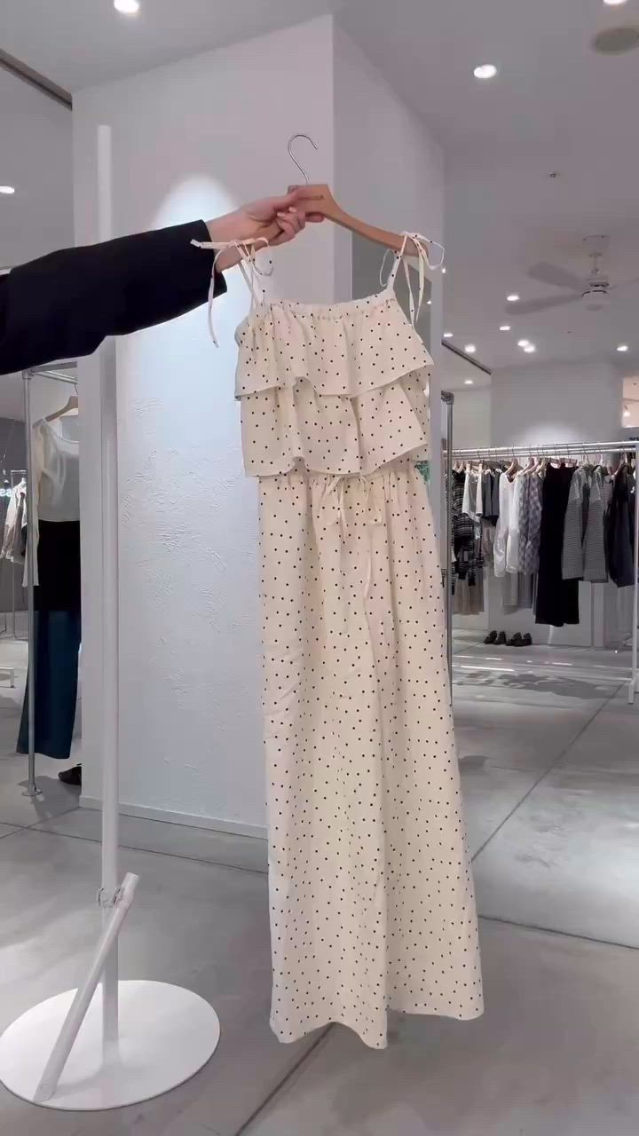 セール】【一部店舗限定/S.Mサイズ展開】B フリルキャミサロペット