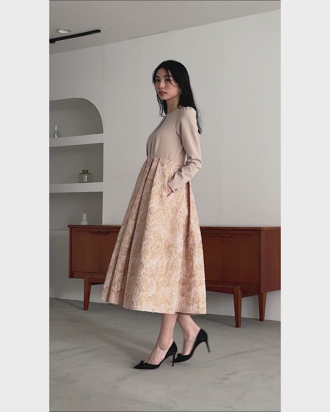 オケージョンドレス 結婚式 ｜ ストレッチ ｜ ふくれジャカード