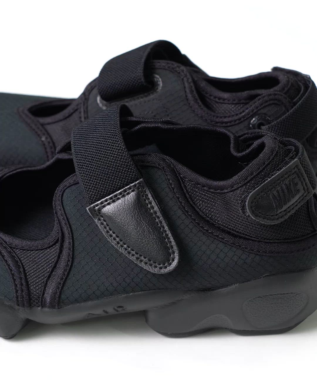 NIKE / エア リフト ブリーズ（23～25cm）DN1338-004（スニーカー