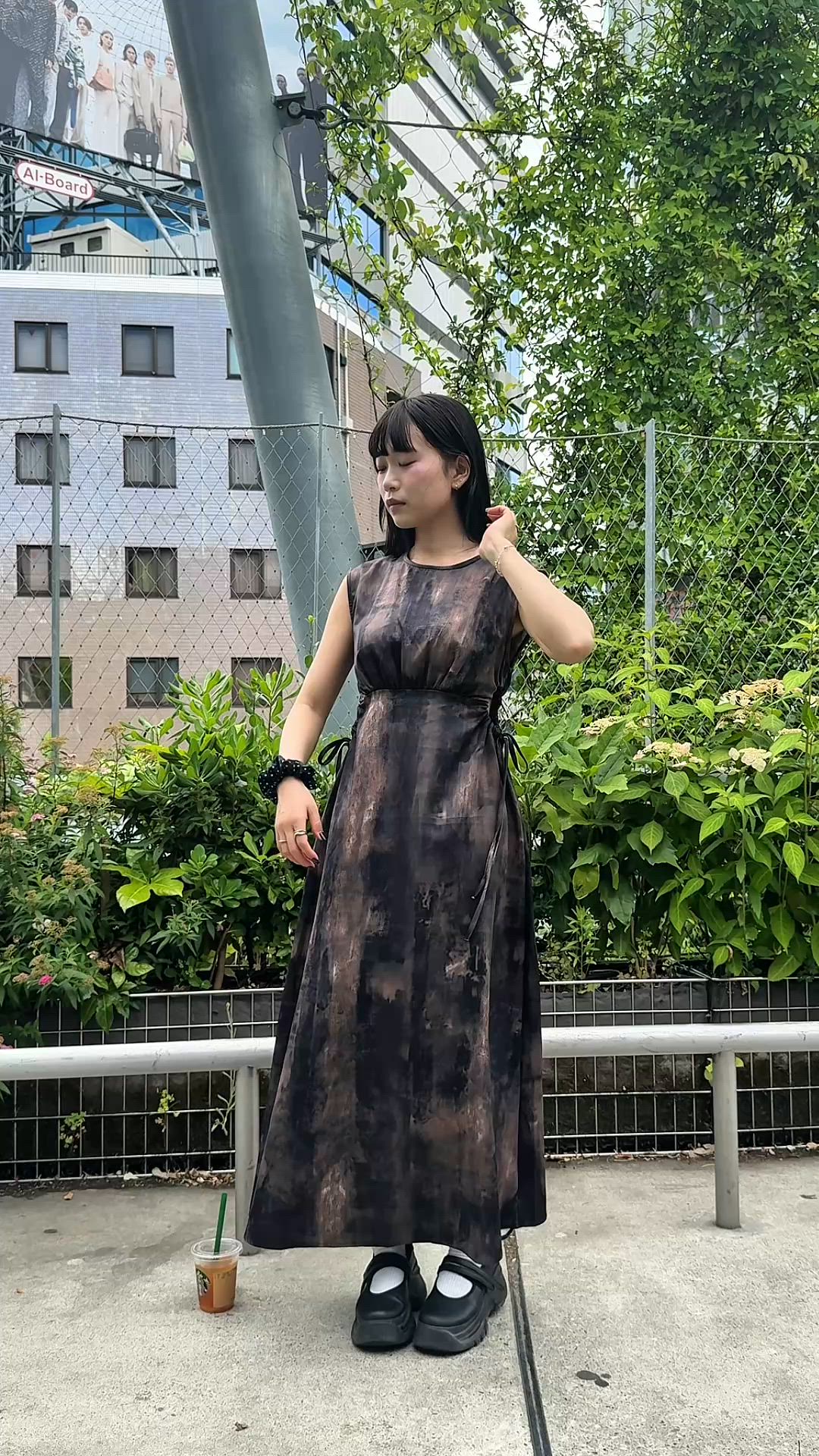 サイドホール ワンピース 肌見せ ヘルシー マーブル スリーブレス