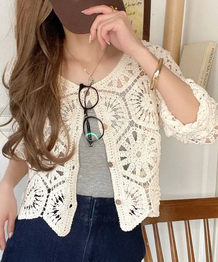 セール】大人フェミニンな透け感トップス。前後2WAYクロシェレース