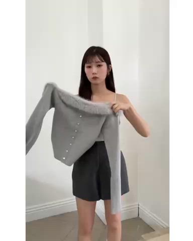 オフショルフェイクファーニット（ニット/セーター）｜one after