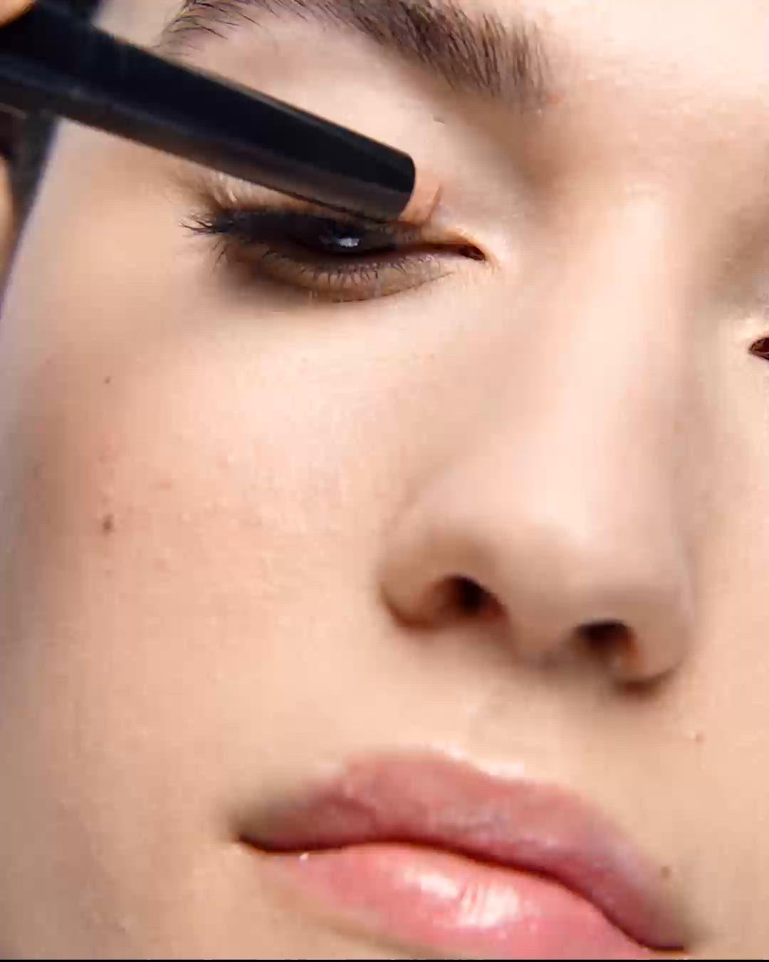 ロングウェア クリーム シャドウ スティック（アイシャドウ）｜BOBBI