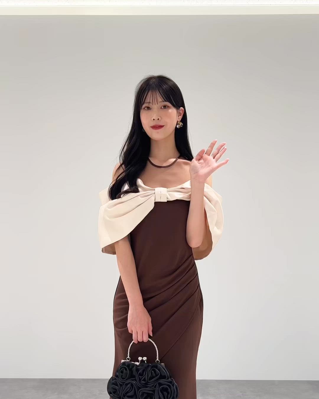 セール】【LEJA LUXE】ビッグリボンシアーショルダードレープロング