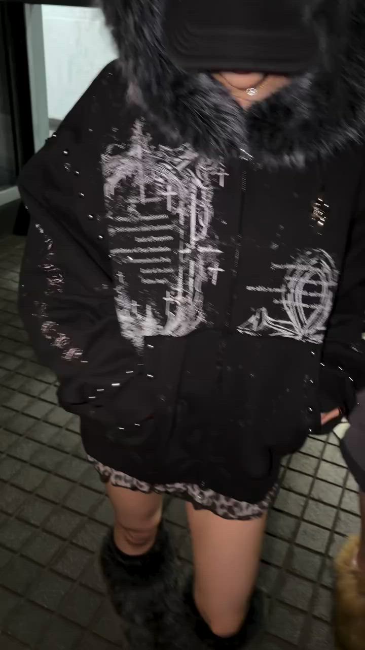 A'GEM/9 × .kom 『A'GEM/9/エージェムナイン』ファー付きラメ飛ばし