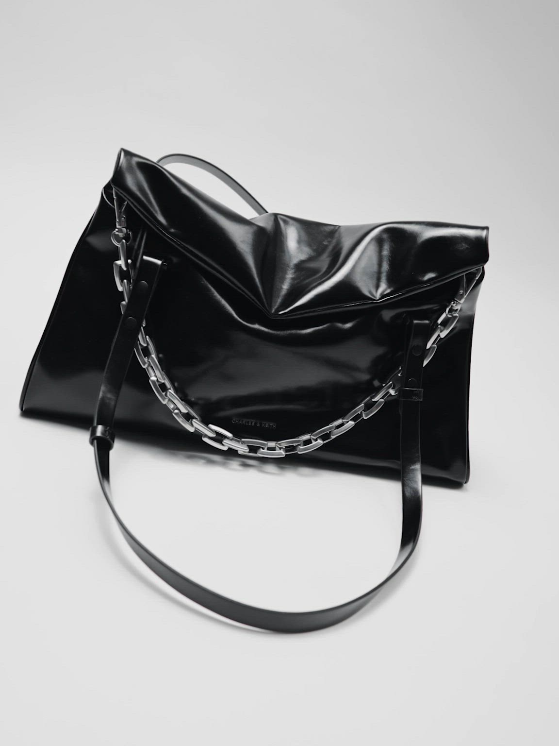 Andromeda アンドロメダ チェーンハンドルトラペーズトートバッグ