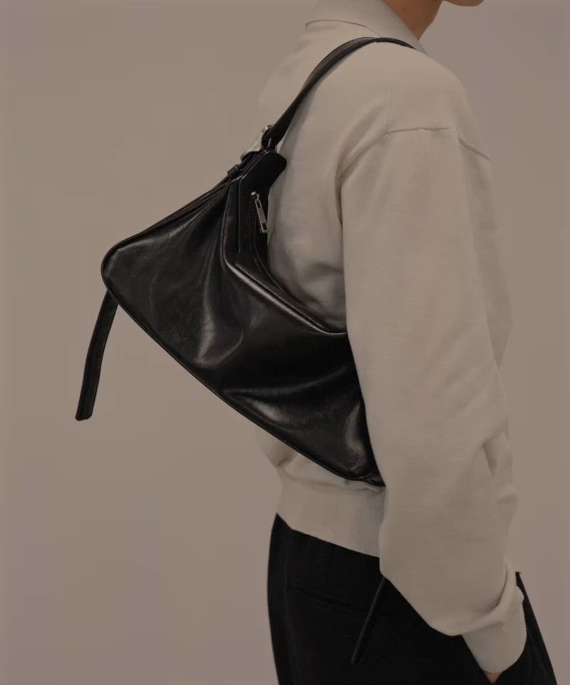 EMBOSSED SOFT GLOW SHOULDER BAG（ショルダーバッグ）｜WYM LIDNM